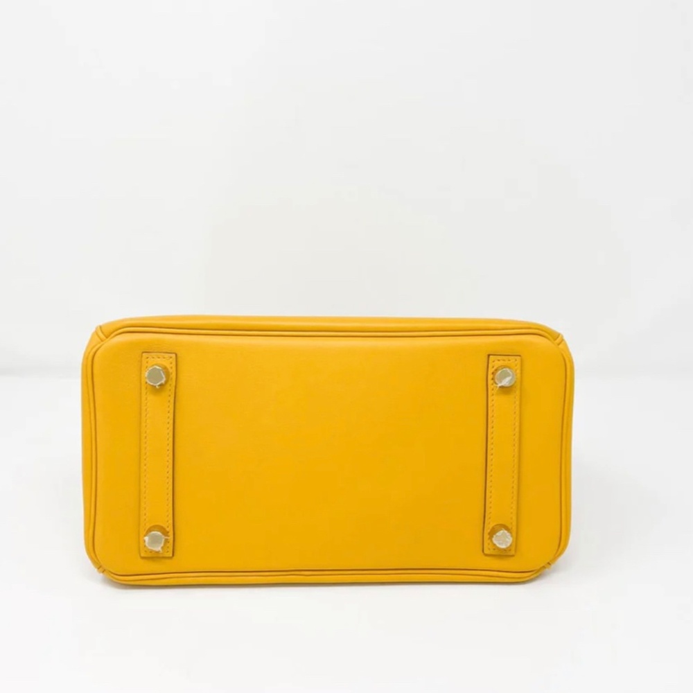 Authentic Hermes Birkin 25 Jaune Ambre Swift Gold Hardware - Picture 5 of 10
